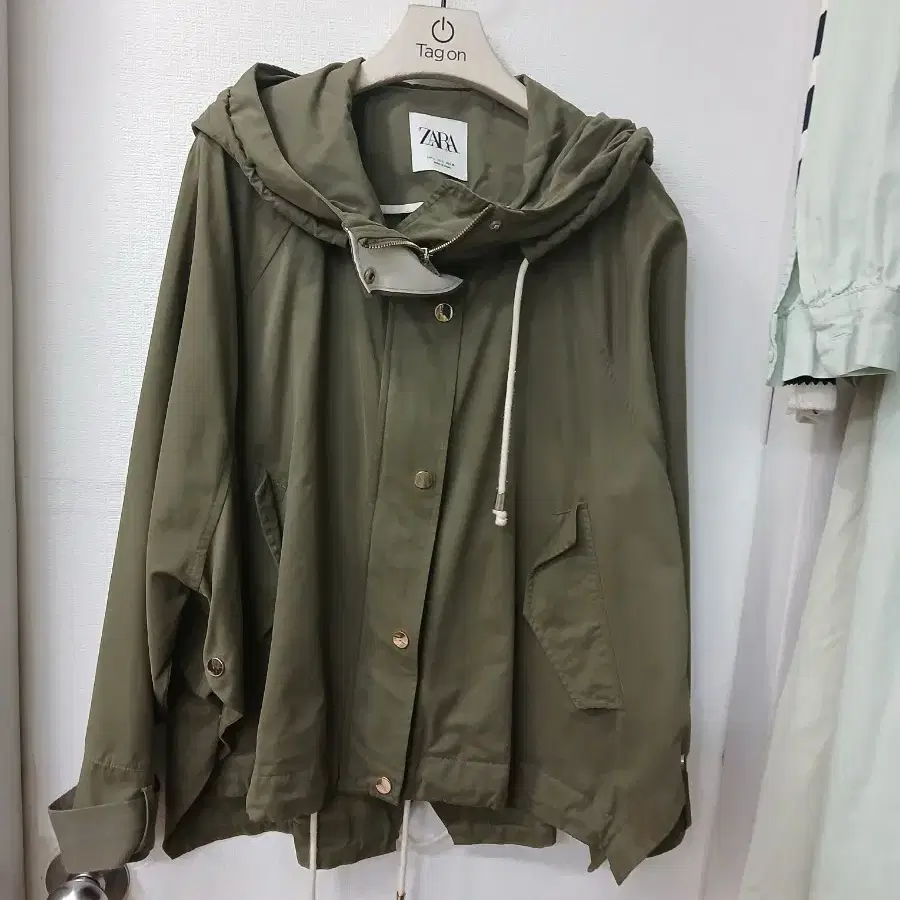 자라 카키 L