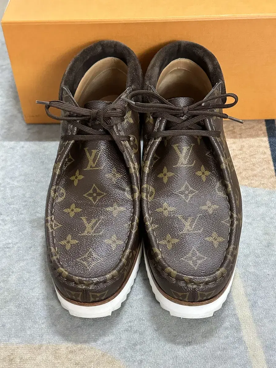 [9.5] 루이비통(LV) x 니고(NIGO)  왈라비 모노그램