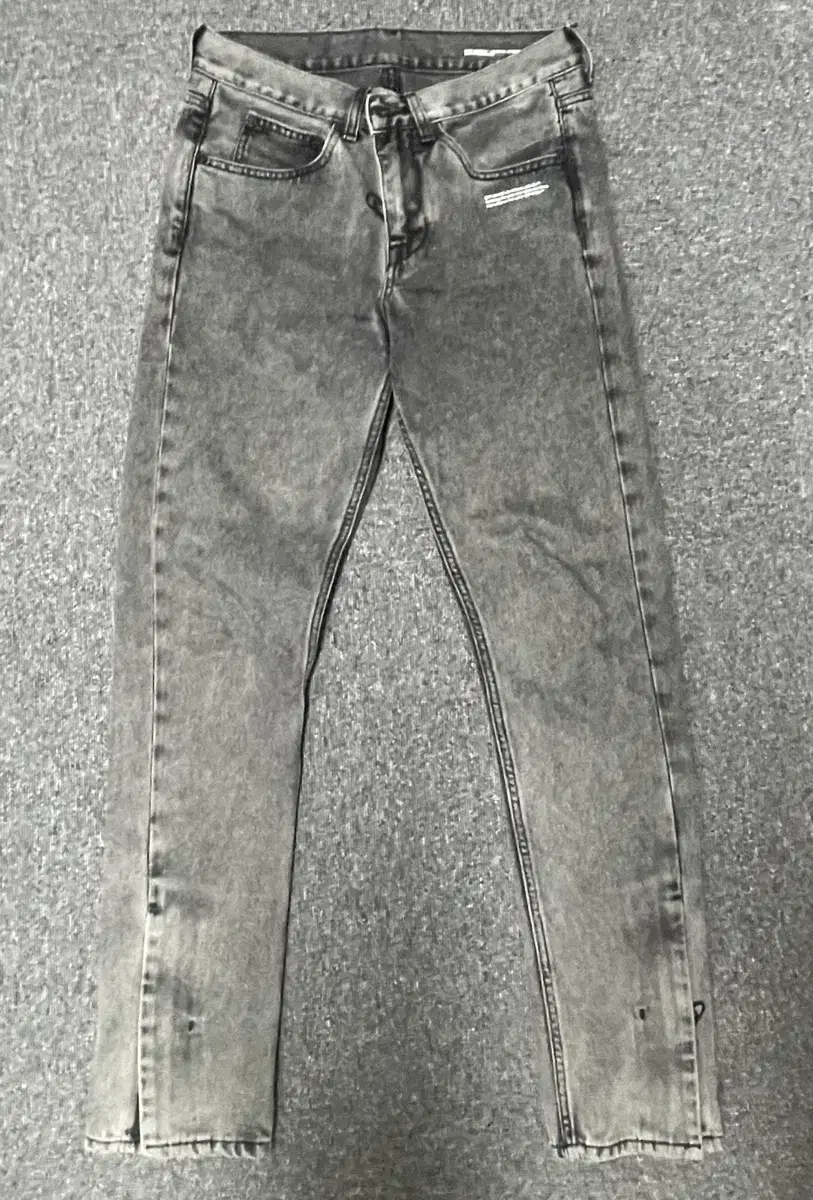 Off-White Clip Denim Pants (30)