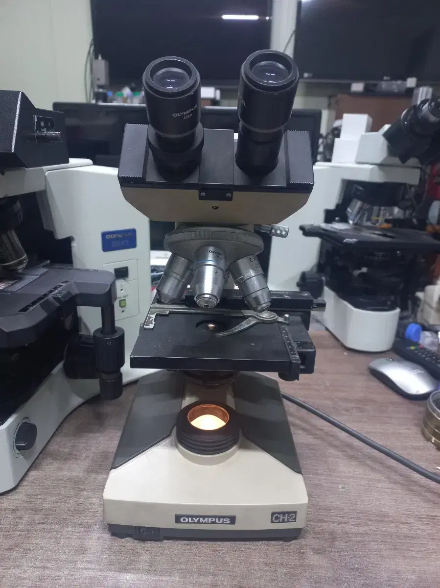 OLYMPUS CH2 binocular biological microscope on sale