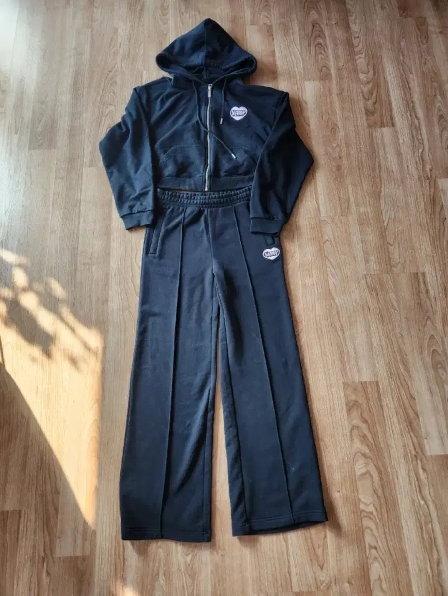 널디  크롭 후드집업 set