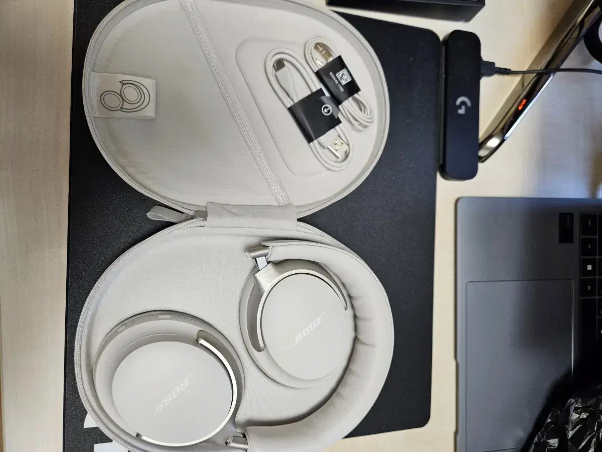 BOSE QC ULTRA 보스 QC 울트라 블루투스 헤드폰 판매합니다.