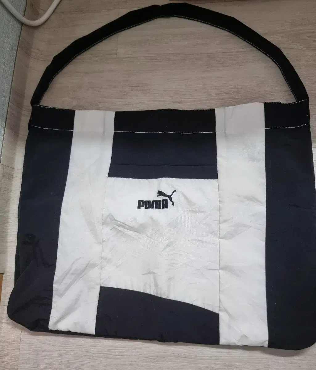 급처!!!코디킹스 퓨마 에코백 팝니다.
