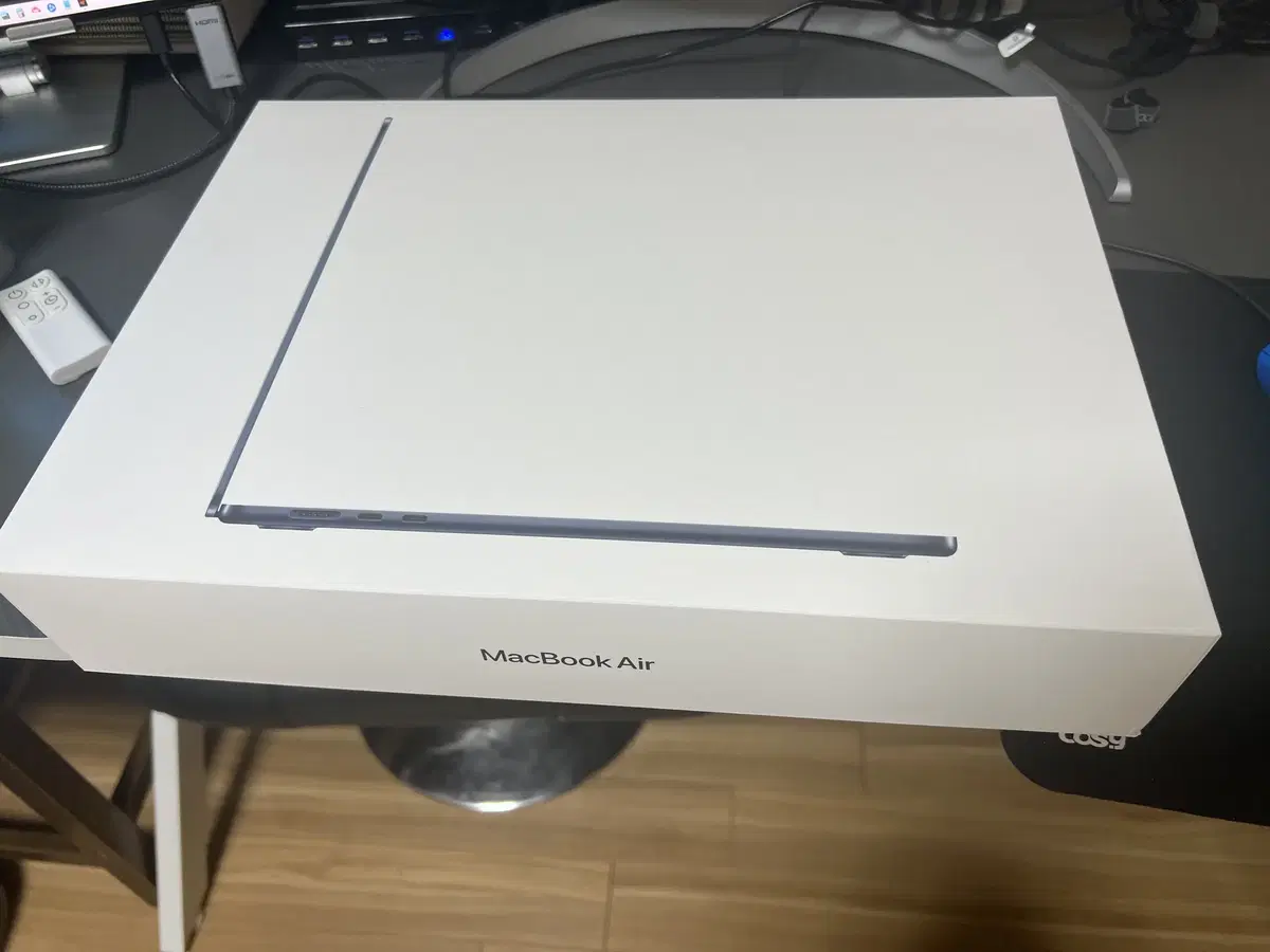 맥북에어 M3 15인치 16gb 256 사이클 4