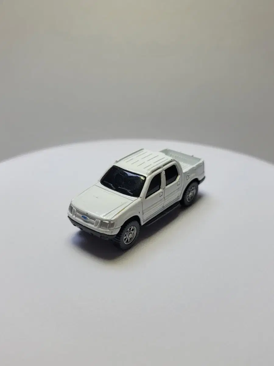 마이스토(Maisto) Ford Sport Trac 미니카
