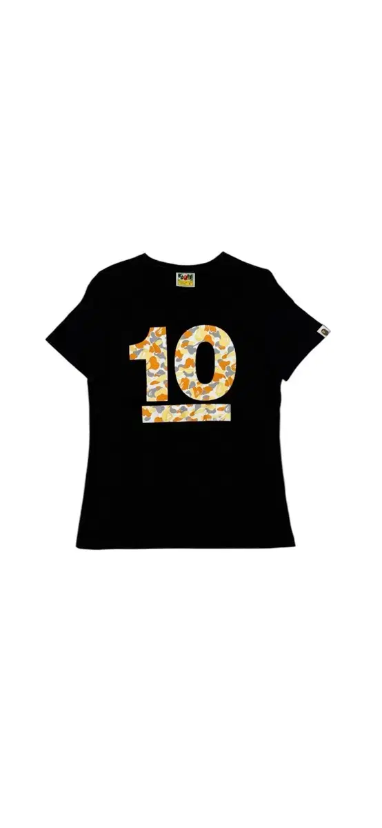 베이프 10주년 후쿠오카 한정 블랙 반팔티