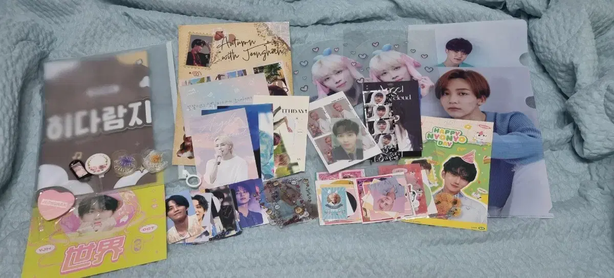 세븐틴 굿즈 처분 포카 앨포 포스터 엽서 우치와 슬로건 생카