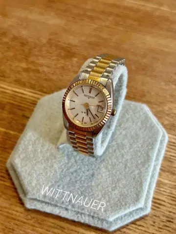 WITTNAUER 위트너 QWR 데이트 쿼츠 여성용 손목시계