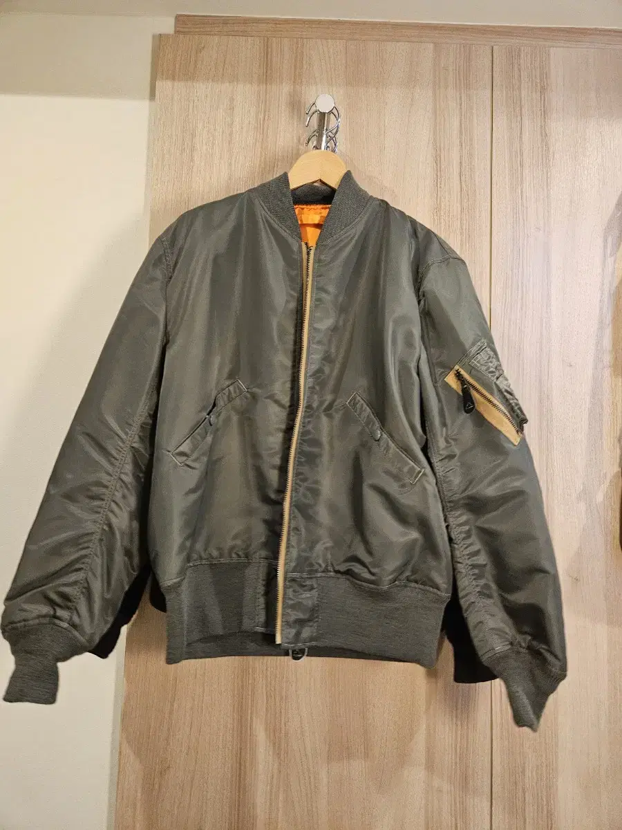 (L) 새제품 버즈릭슨 24fw L-2B