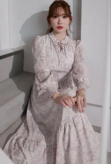 허리프토 겨울 플로럴 롱 슬리브 드레스