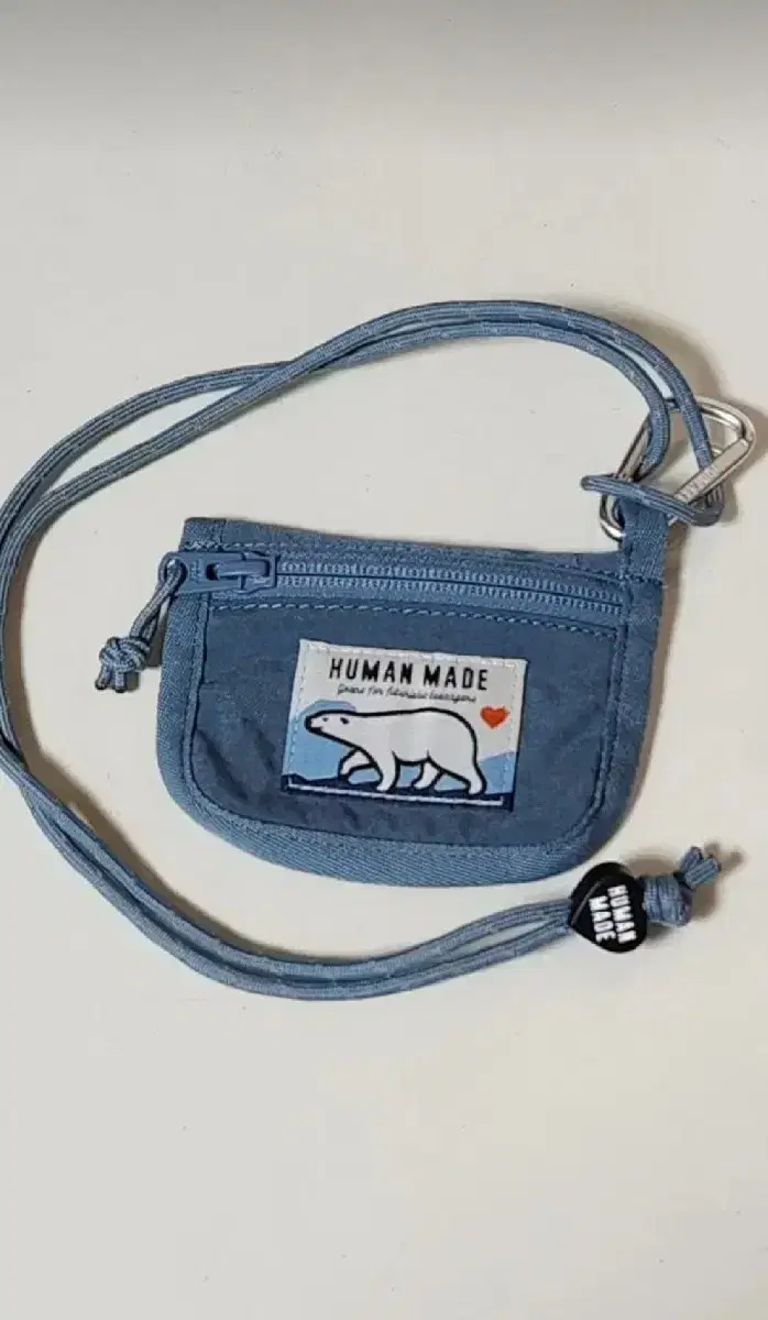Human-made nylon card case
