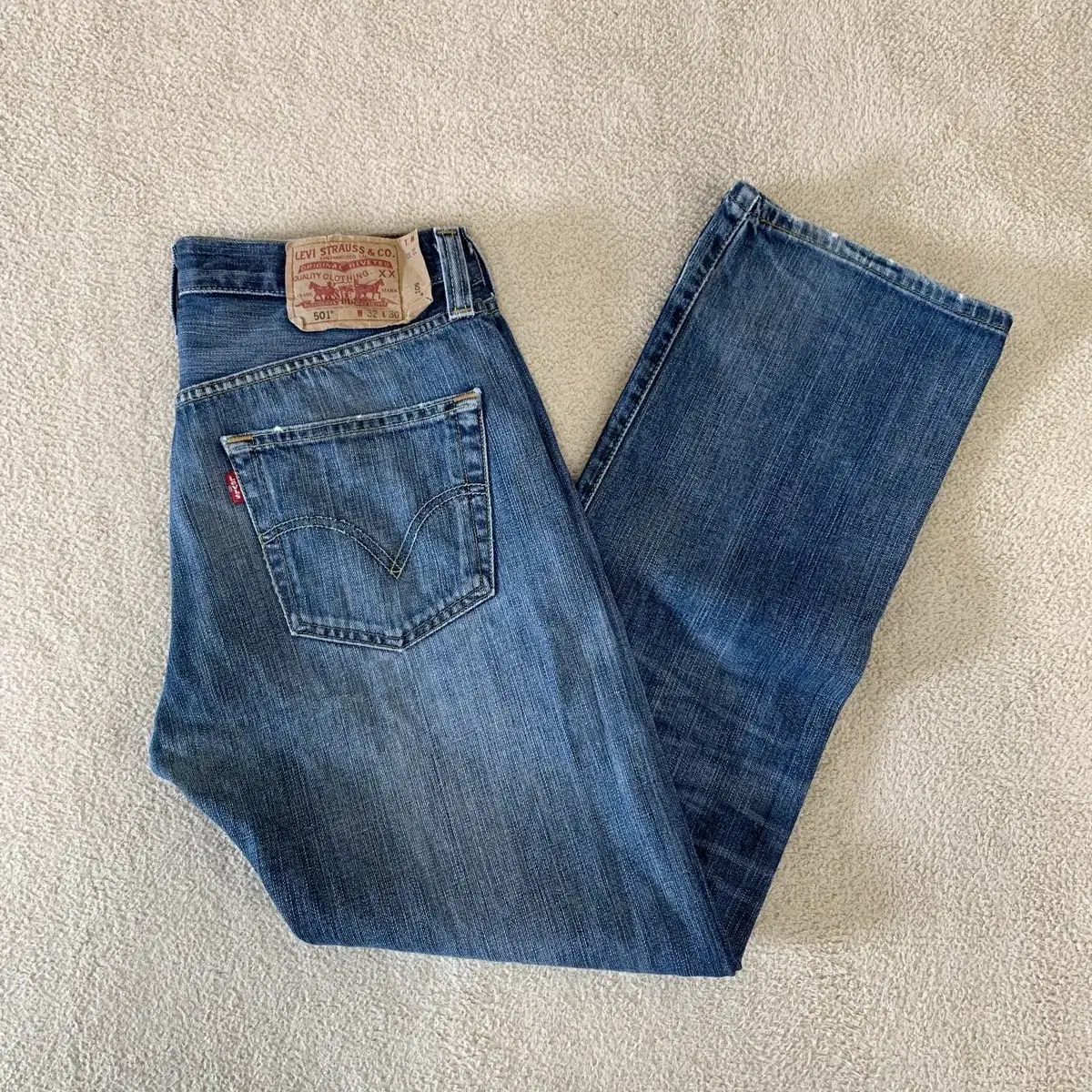 Vintage Levi's 501 Washed Denim Pants (Size 31) Men's Jeans Medium Blue