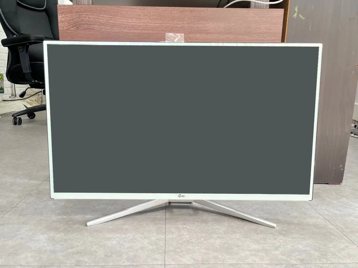 32인치 144Hz 게이밍 모니터 13만원