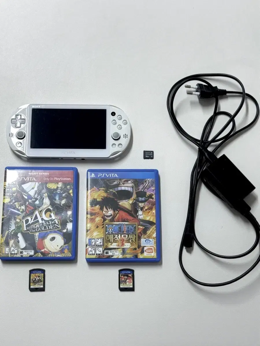 PS VITA 2세대 화이트