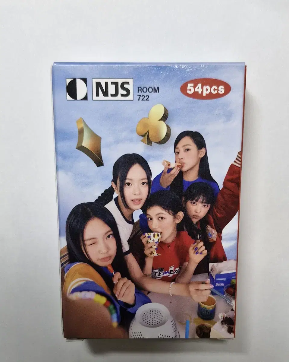 뉴진스 2023 시그 포카 아웃 박스 양도합니다