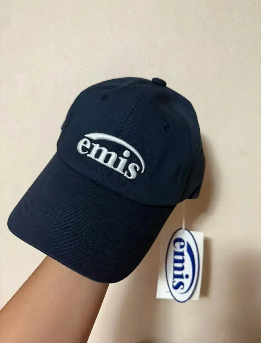 Emis 이미스 뉴로고 볼캡 모자 네이비 새상품
