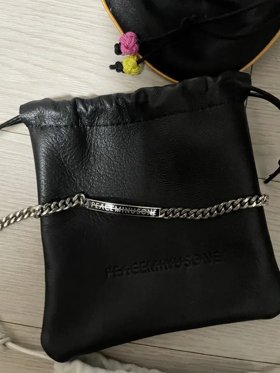 피스마이너스원 팔찌(블랙)