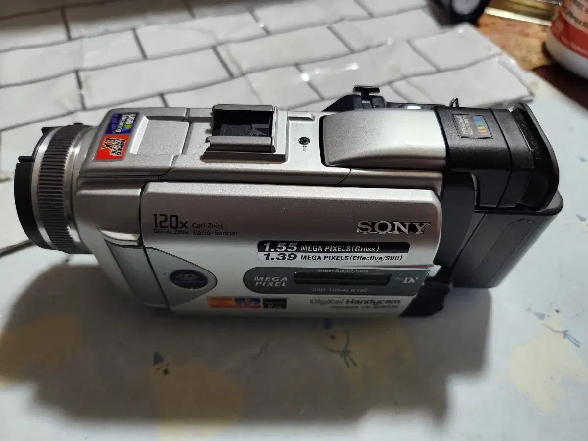 소니 핸디캠 8mm 캠코더 DVR-TRV40 판매합니다