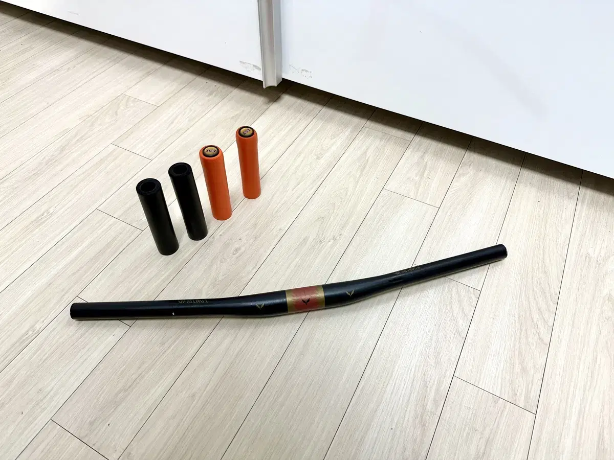 엘파마 카본라이저바 600mm