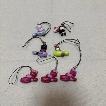 라운드 원 헬로키티 스트랩 7개 세트
