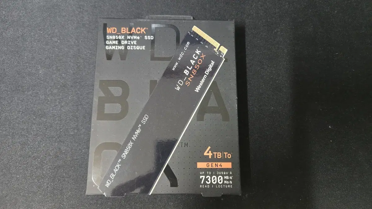 WD BLACK sn850x M.2 NVMe SSD 4TB 미개봉 새제품
