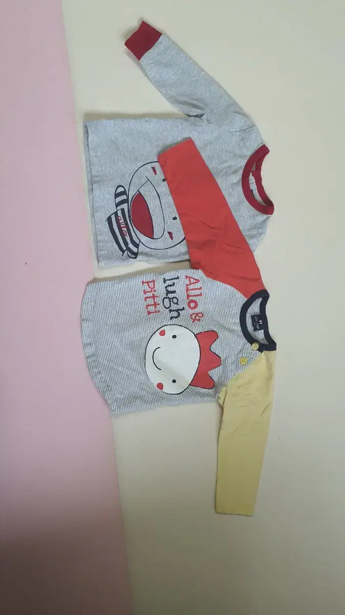 Baby clothes 90