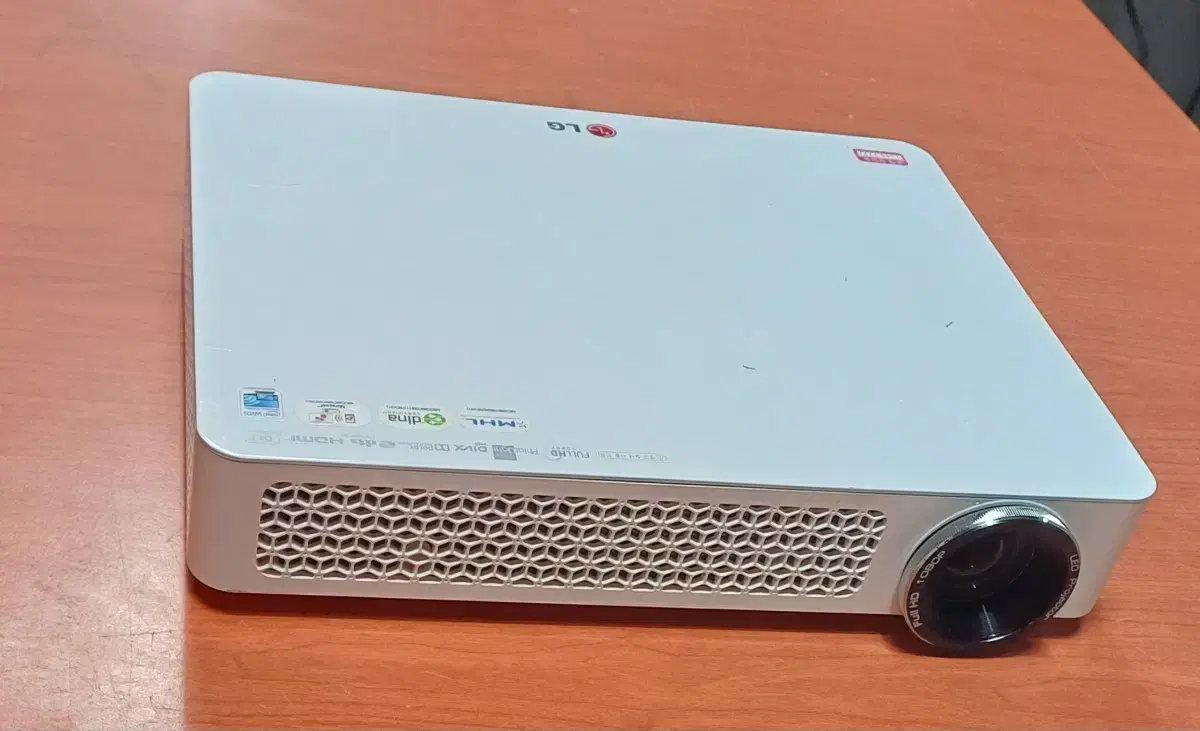 LG PF87K빔프로젝터 팔아요