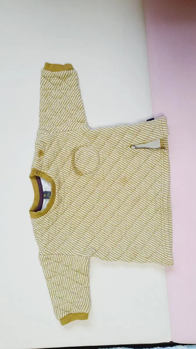Baby clothes size 90