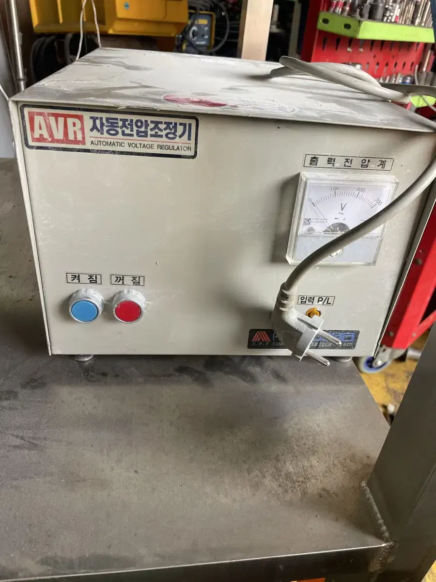 단상 전압조정기 AVR   2KVA