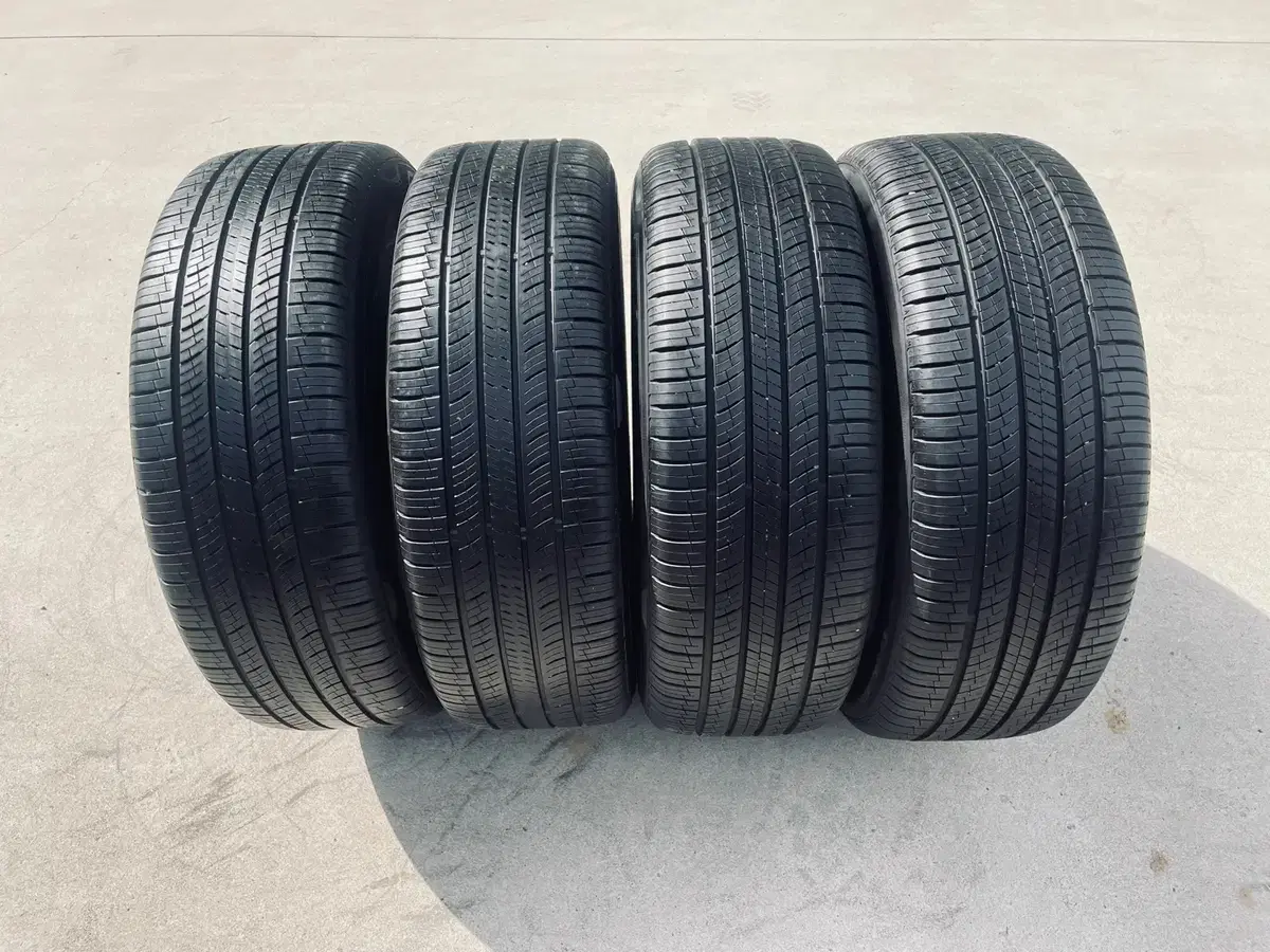 넥센 로디안 2255519 / 225 55 19 중고타이어