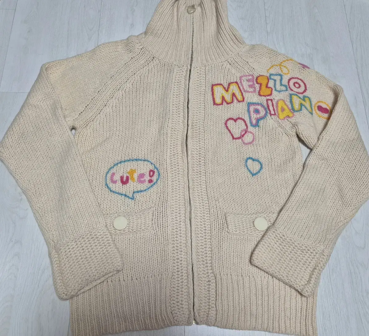 Vintage MEZZO PIANO Embroidered knit zip-up cardigan