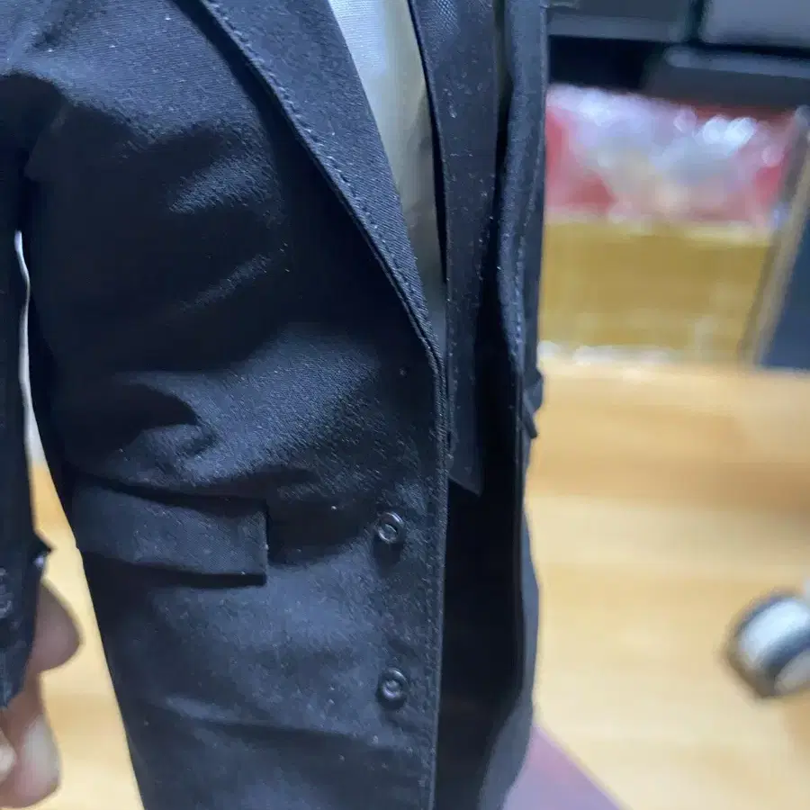 핫토이X다프토이 콘스탄틴12인치 단품 판매합니다