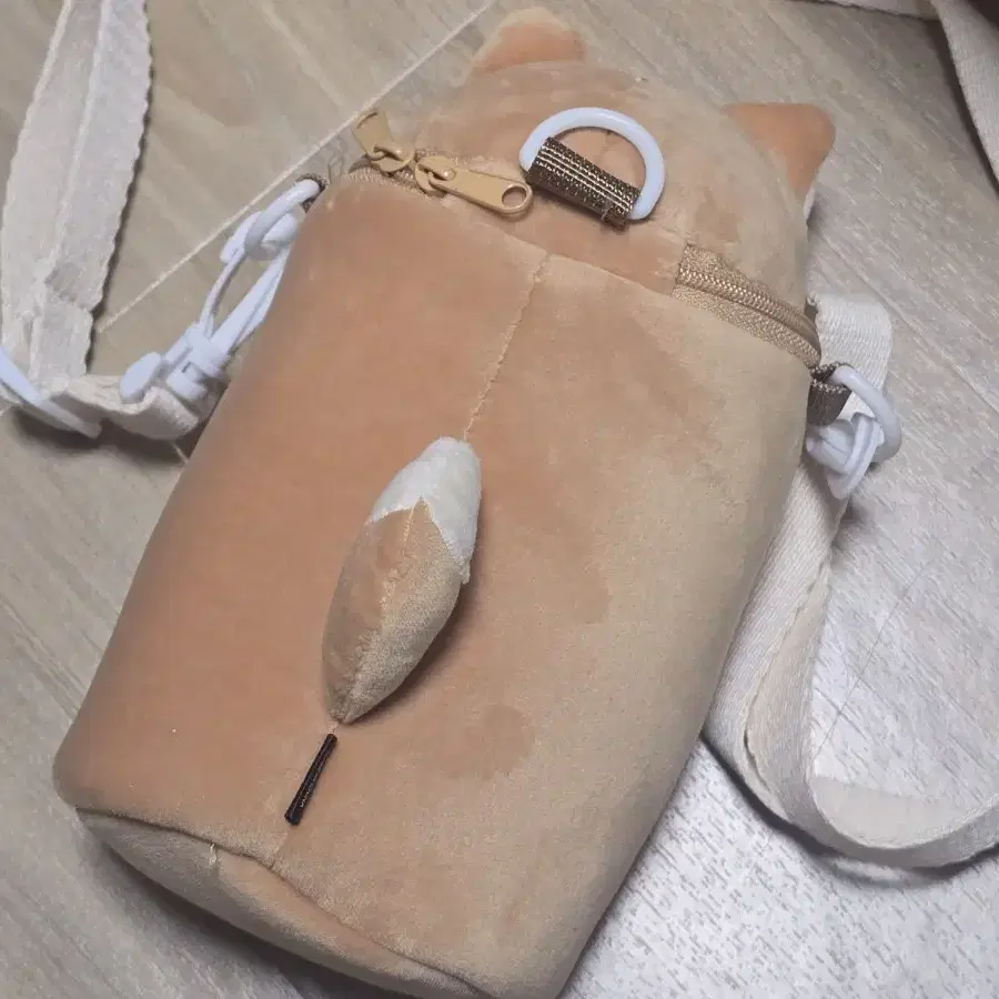 데이식스 데니멀즈 이동장 파우치 케 KE