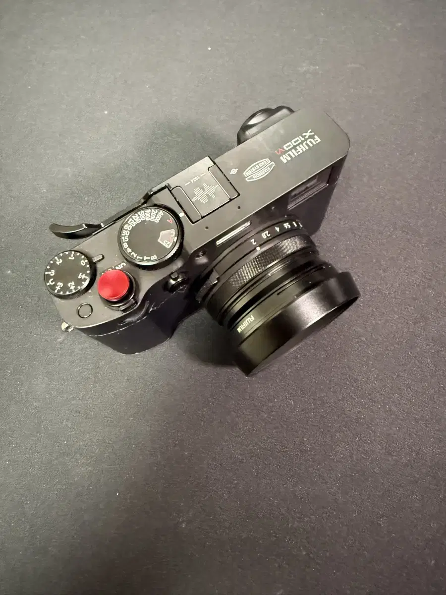후지필름 x100vi 블랙 250만원 판매합니다.