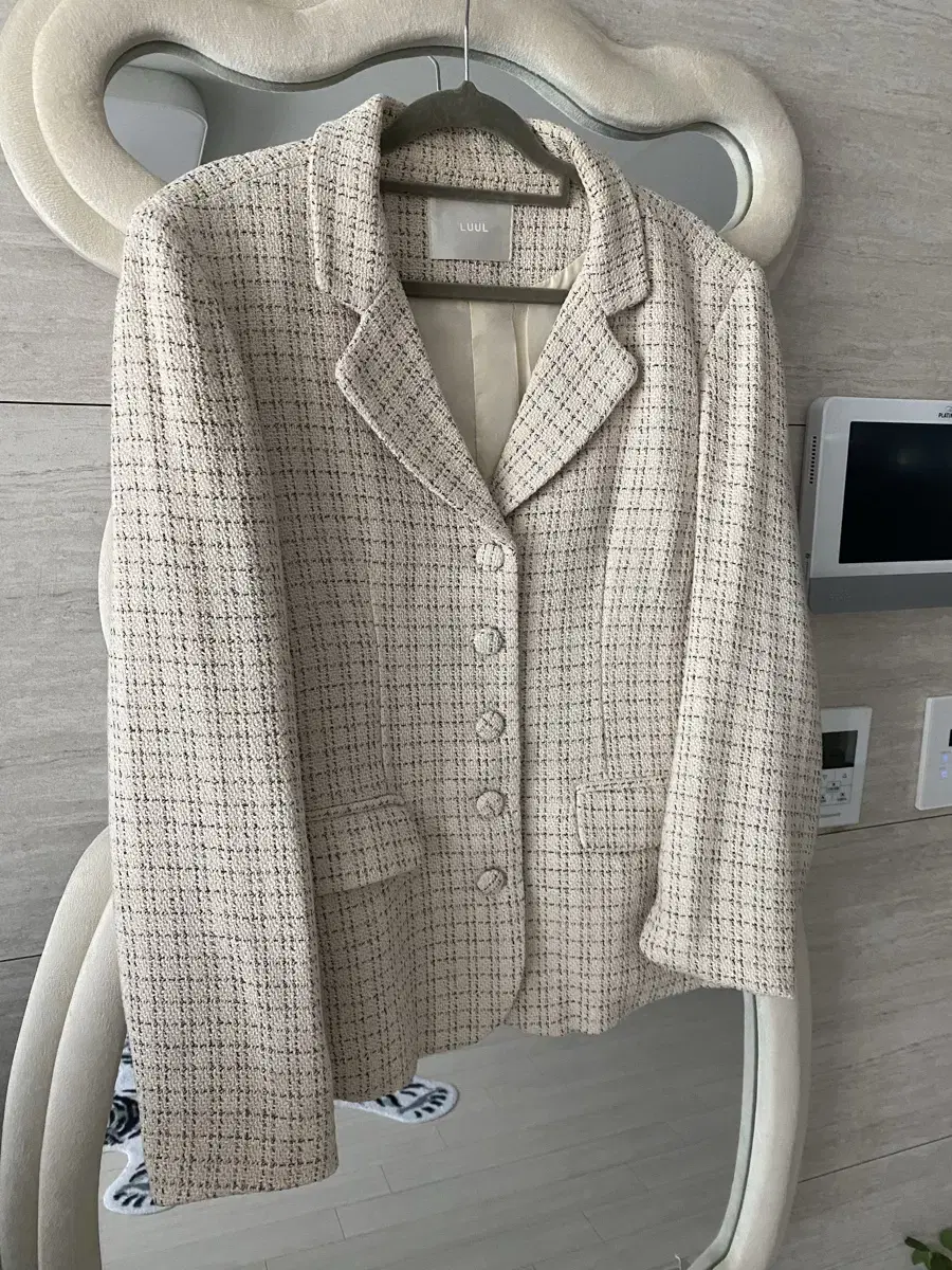 베이지 트위드자켓