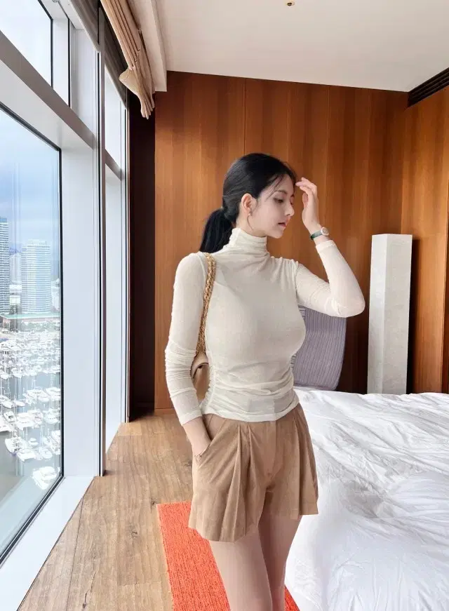 (새상품) 더마농 스웨이드 지젤 쇼츠 S 베이지 블랙 그레이시베이지