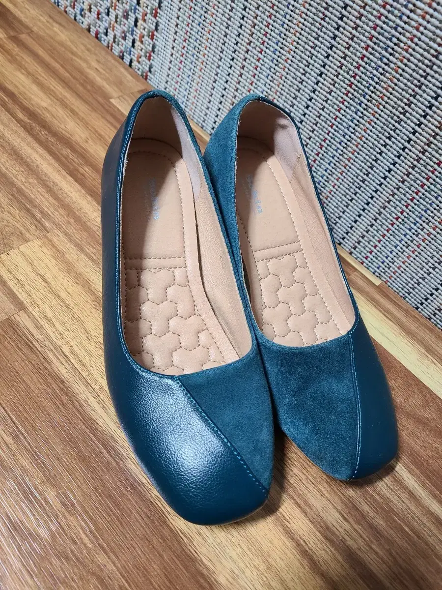 SOKIN 여성구두 240