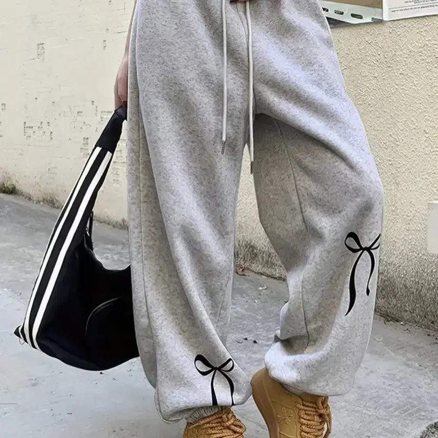 ITZAVIBE☆CITY RIBBON JOGGER PANTS ITZAVIBE☆CITY RIBBON JOGGER PANTS