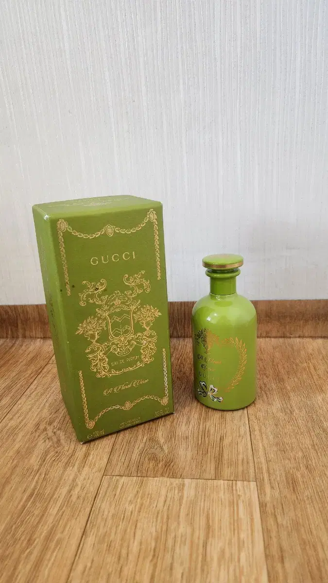 구찌 알케미스트 가든 어 플로럴 벌스 100ml 국문택