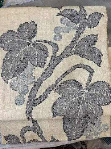 나고야 오비 순실크 명주 남색과 아이보리 포도무늬 소나무 잎 장식