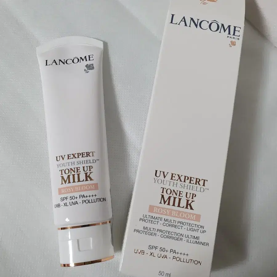 리뉴얼전/백화점)랑콤 톤업 로지볼룸 선크림 50ml