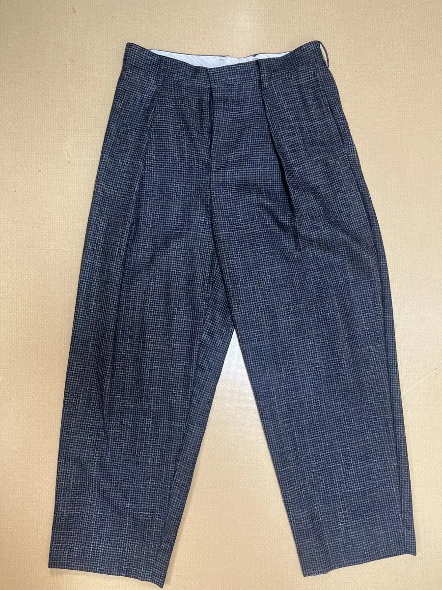 디가웰 Digawel 1 Intuck Pants - C.grey 3사이즈