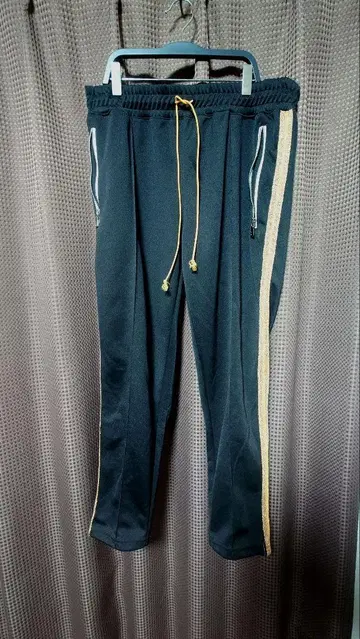 MINTCREW 민트 크루 트랙 팬츠