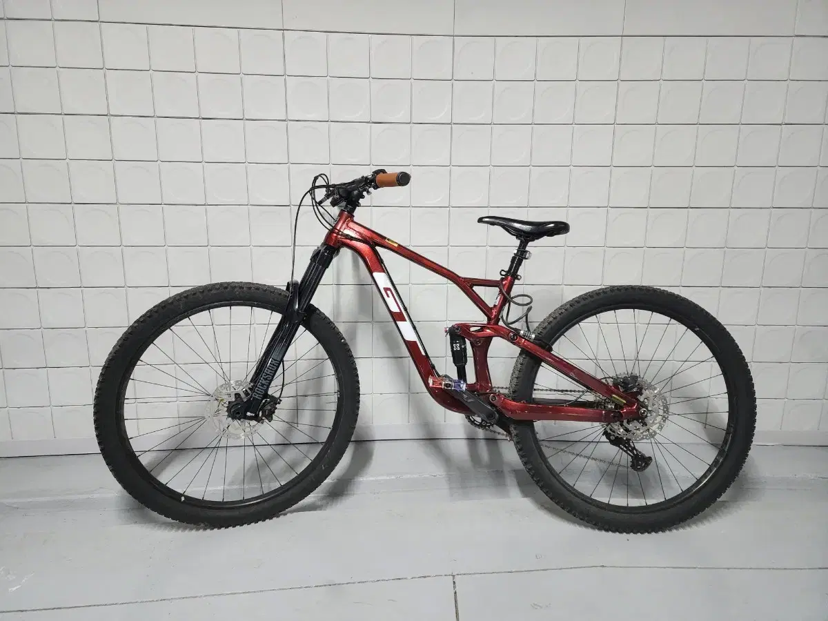 서울 강서구 GT센서스포츠 29인치 풀서스펜션 산악 MTB 자전거