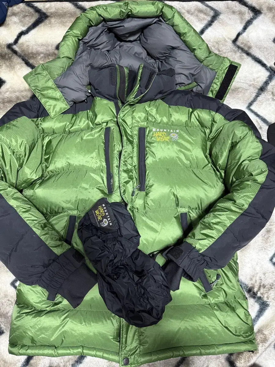 Mountain Hardware Pocketed Goose Down Padding