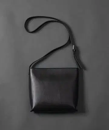 Casper John 카우 가죽 숄더백