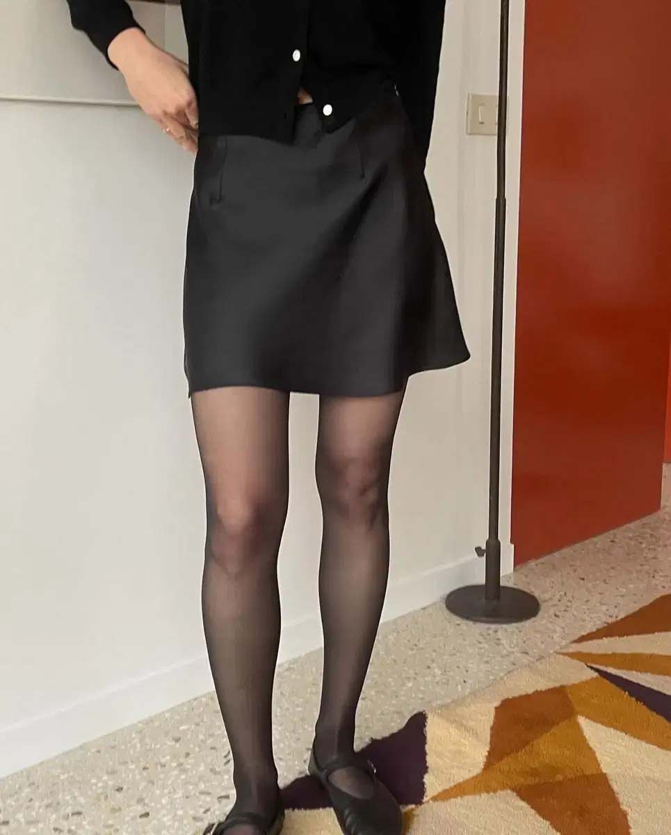 오어(ore) 90s 새틴 skirt(Black, M size)