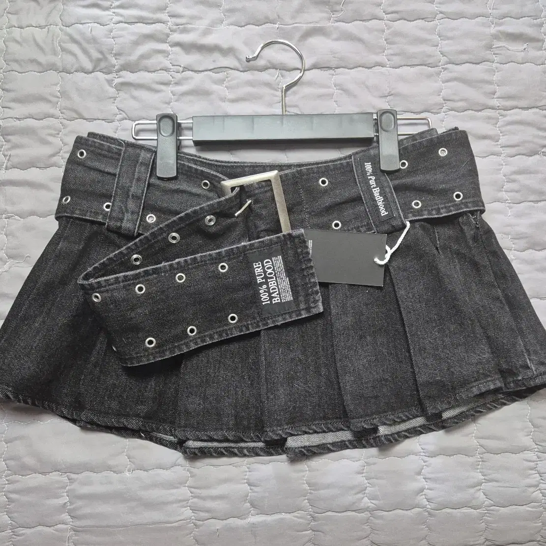 Bad Blood Denim Mini Skirt on Bunjang Global Site.