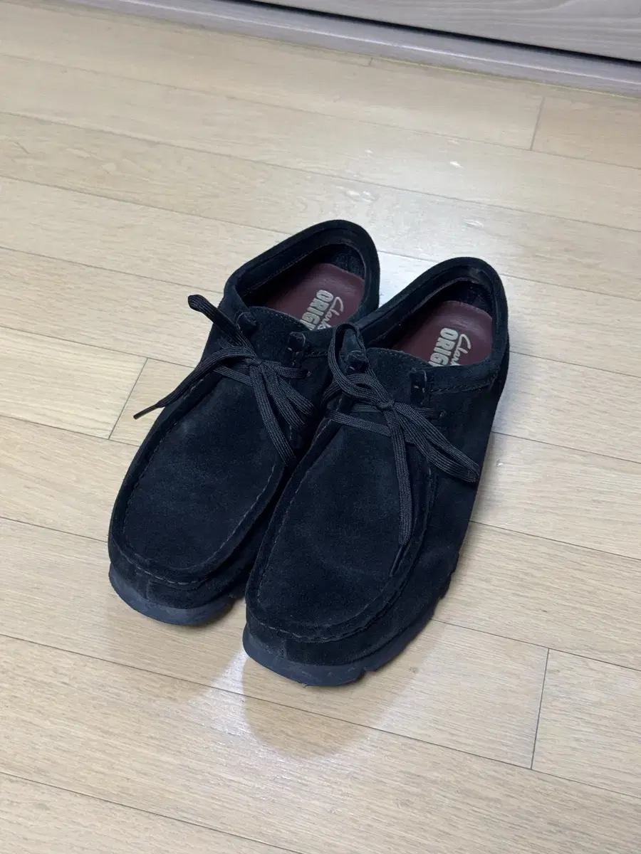 클락스 왈라비 고어텍스 265