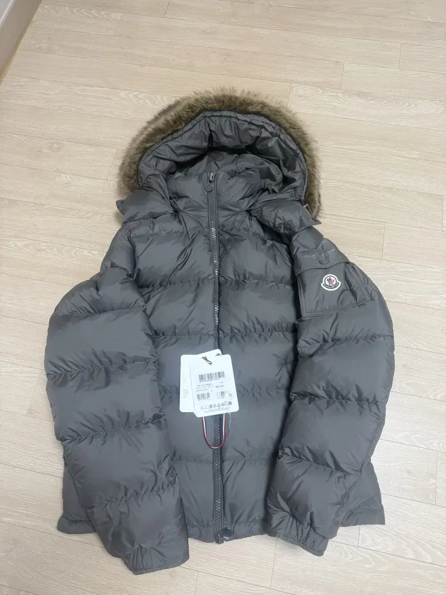 몽클레어 마야프 패딩 그레이 4size